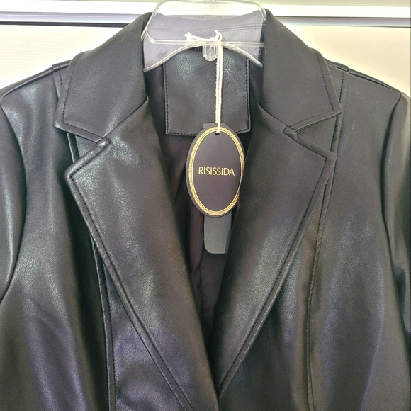 Risissida Women's Faux Leather Blazer Jacket Size Small Black - Picture 2 of 8